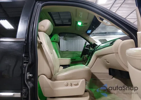 2007 Cadillac Escalade Standard z USA, uszkodzony, nr VIN 1GYFK63897R207267